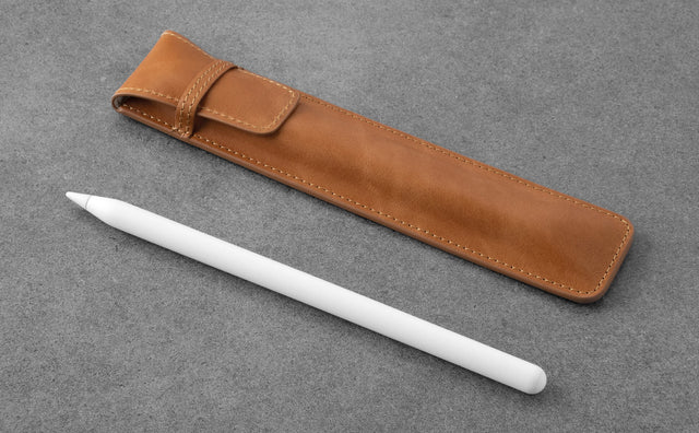 Tan Leather Apple Pencil Sleeve and Apple Pencil