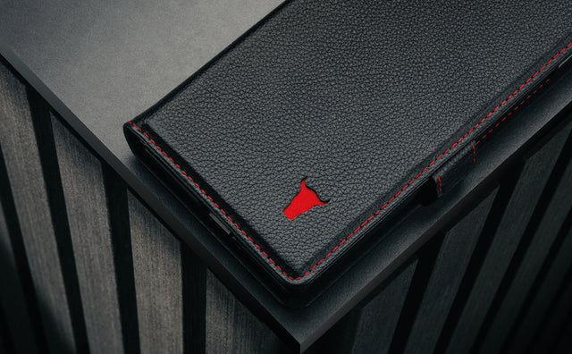 Galaxy Z Fold7 Leather Case Feature Focus
