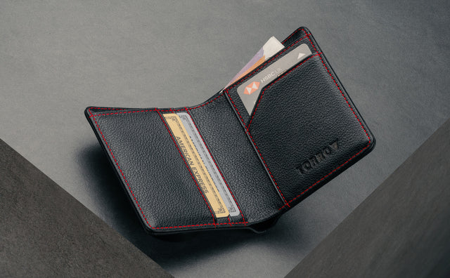 Bifold Leather Wallet (with RFID Protection) Feature Focus