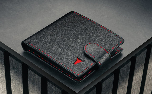 Leather Classic Wallet (RFID & Coin Pocket) Feature Focus