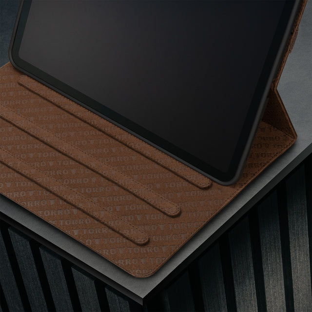Viewing angles of the Dark Brown Leather Case for iPad Air