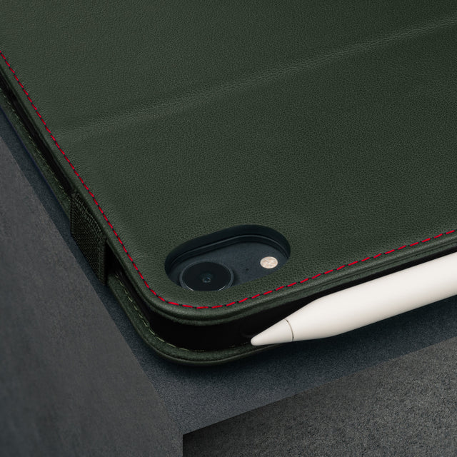 Apple pencil with the Green Leather (with Red Stitching) Case for iPad mini 6 (2021)