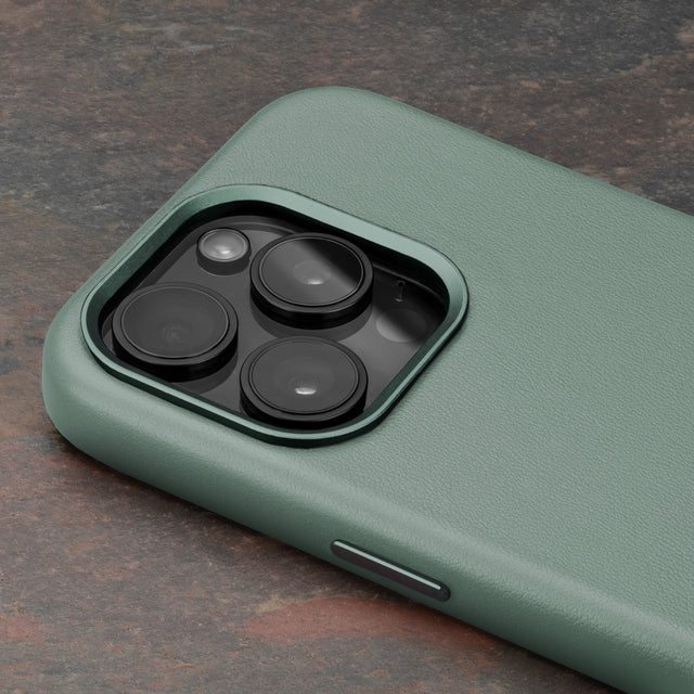 Turquoise Slimline Leather Bumper Case for iPhone 15 Pro