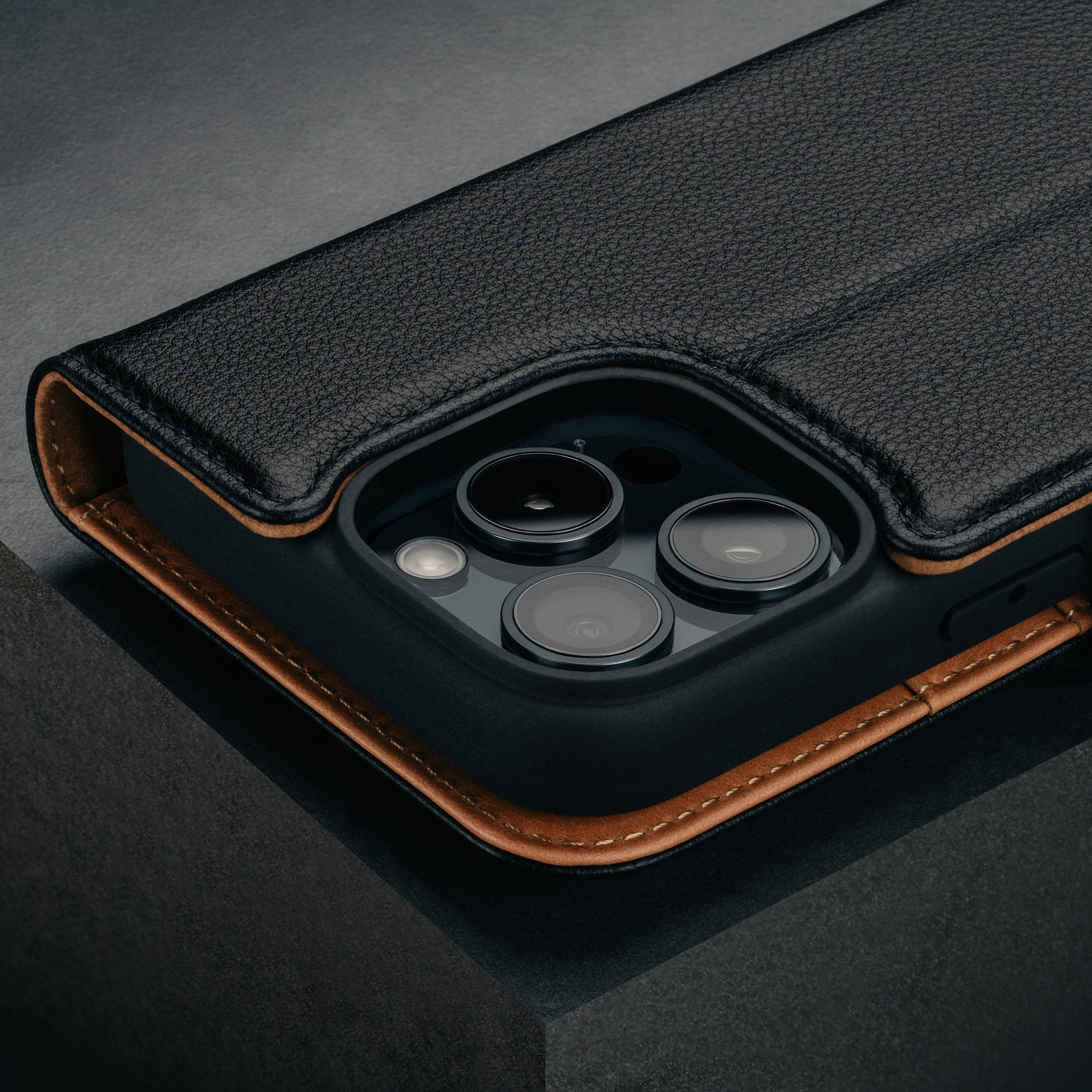 iPhone 16 Pro Max Leather Wallet Case (with Detachable Cover) – TORRO