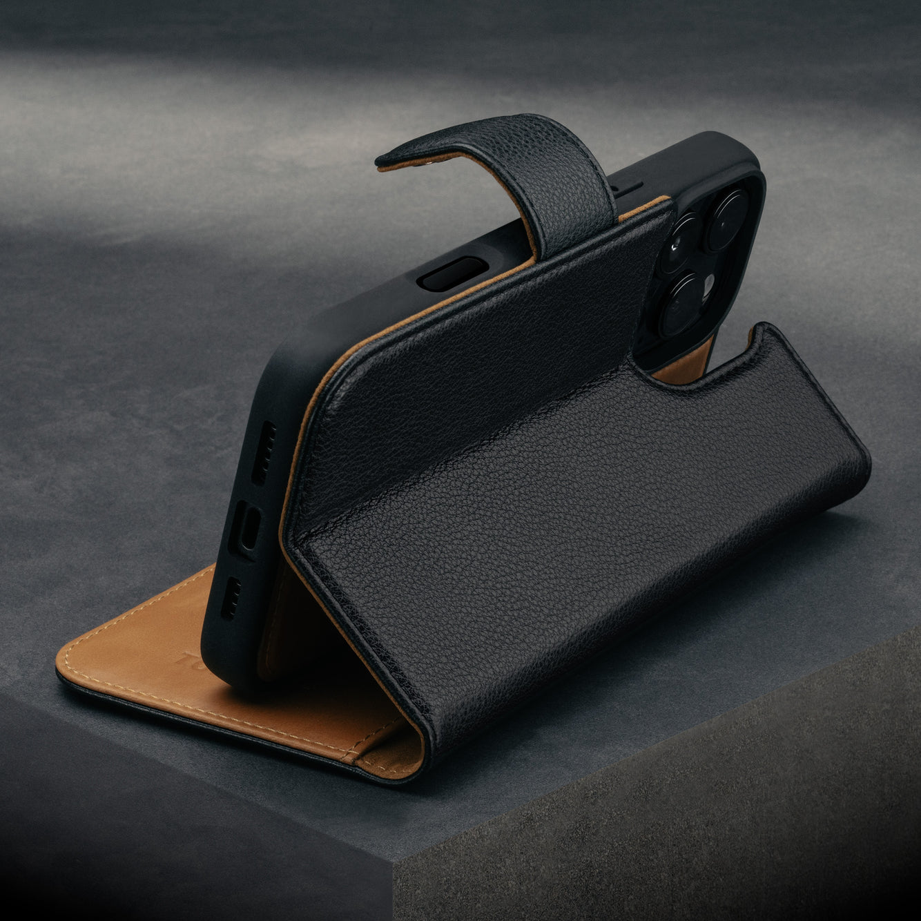 iPhone 16 Pro Max Leather Wallet Case (with Detachable Cover) – TORRO