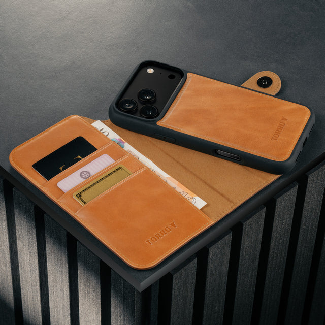 Card holder and detachable cover of the Dark Brown Leather Detachable Case for iPhone 17 Pro