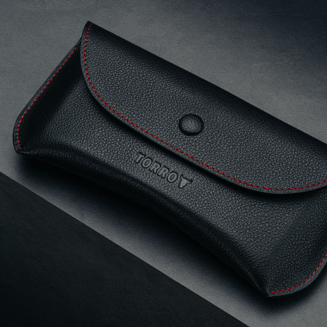 Back with Red Detail Leather Sunglasses Case