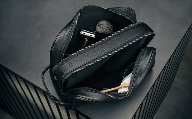 Leather Wash Bag Feature Focus