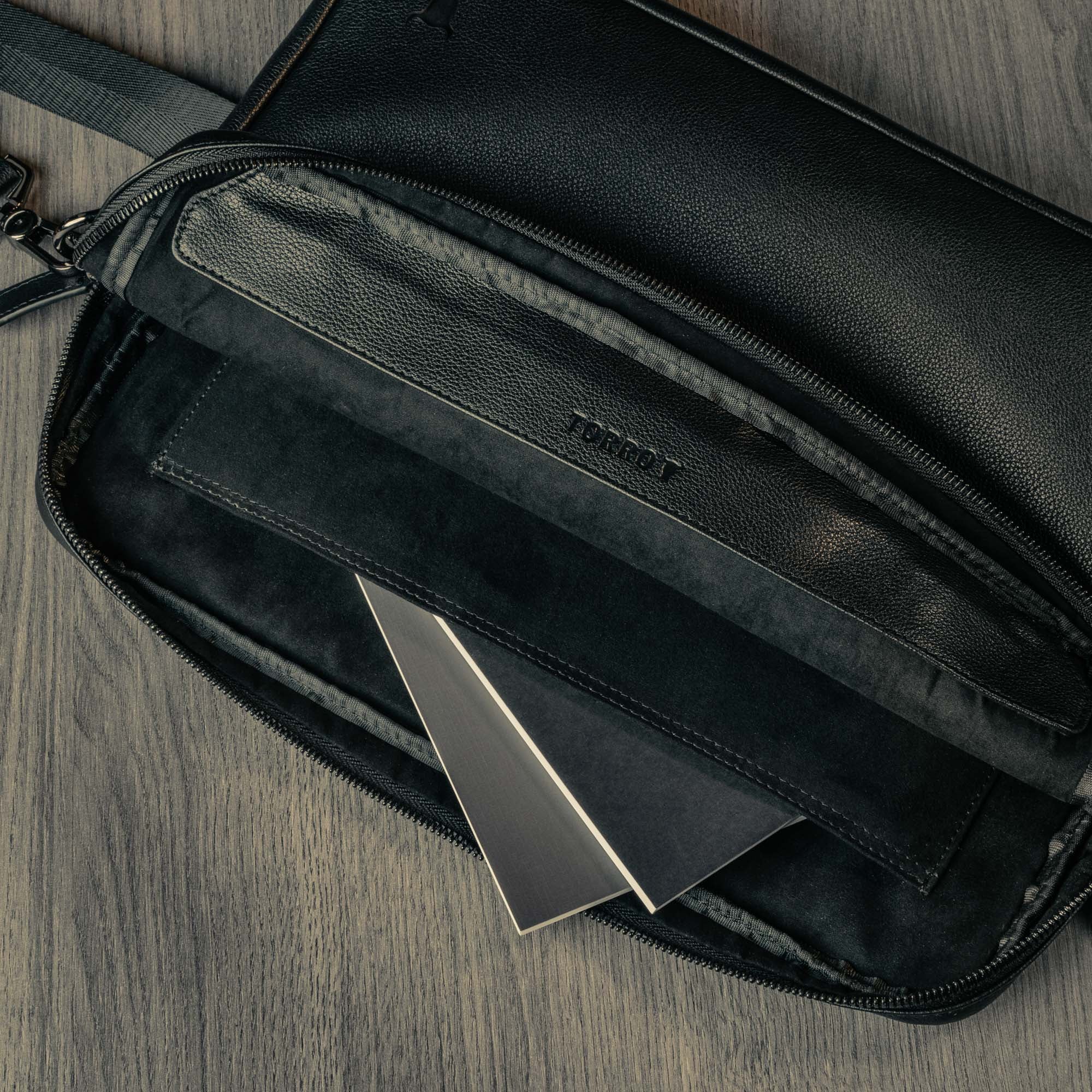 Leather Laptop Messenger Bag (with adjustable strap) | TORRO