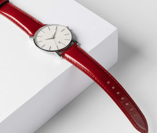 Luxury Red Leather Watch Strap showing 7 pin holes